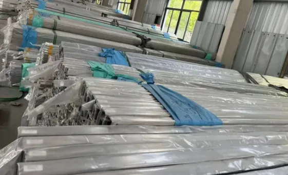 প্রস্তুতকারক এএসটিএম এ 312/এ 312 এম 201 রাউন্ড স্টেইনলেস স্টিল টিউবিং পাইপ